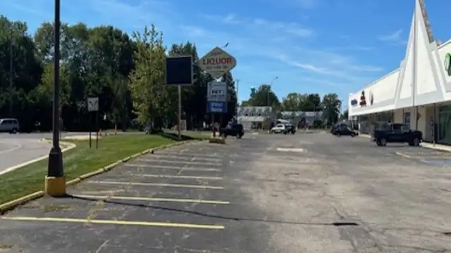 Algonac Shopping Center For Lease thumbnail 4