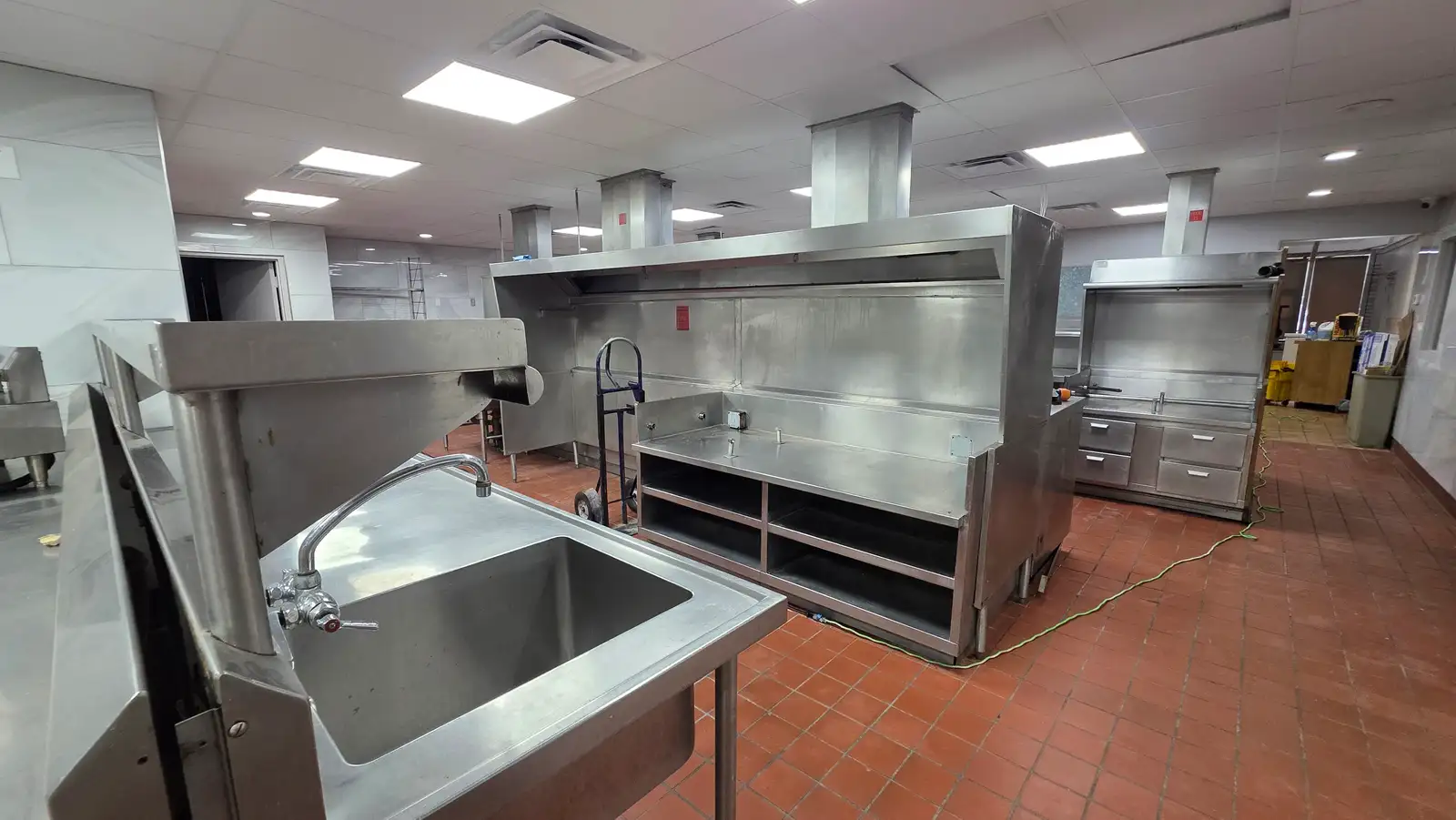 Former Big Boy Restaurant image 7