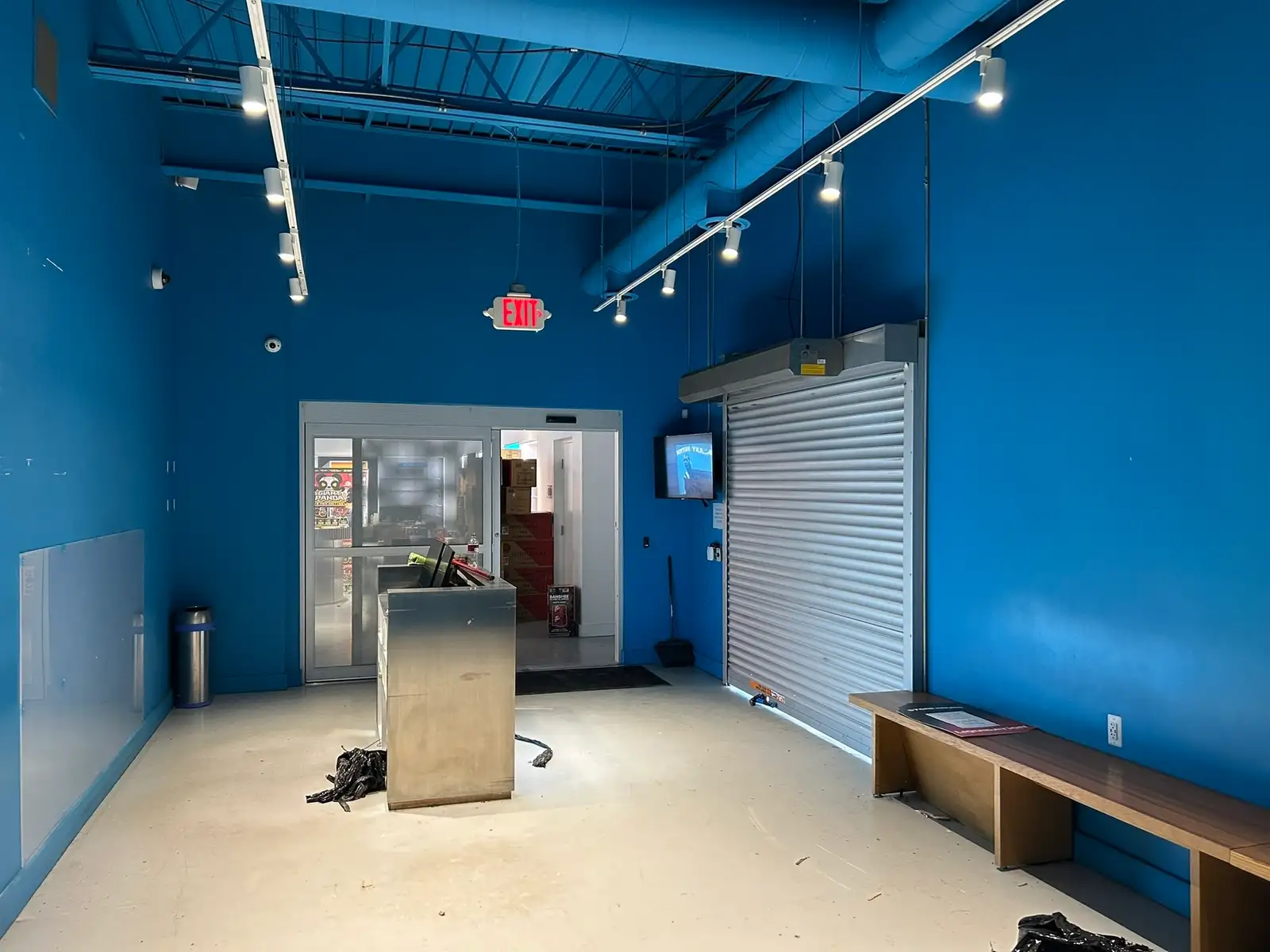Detroit - Freestanding Retail/Industrial Building image 7