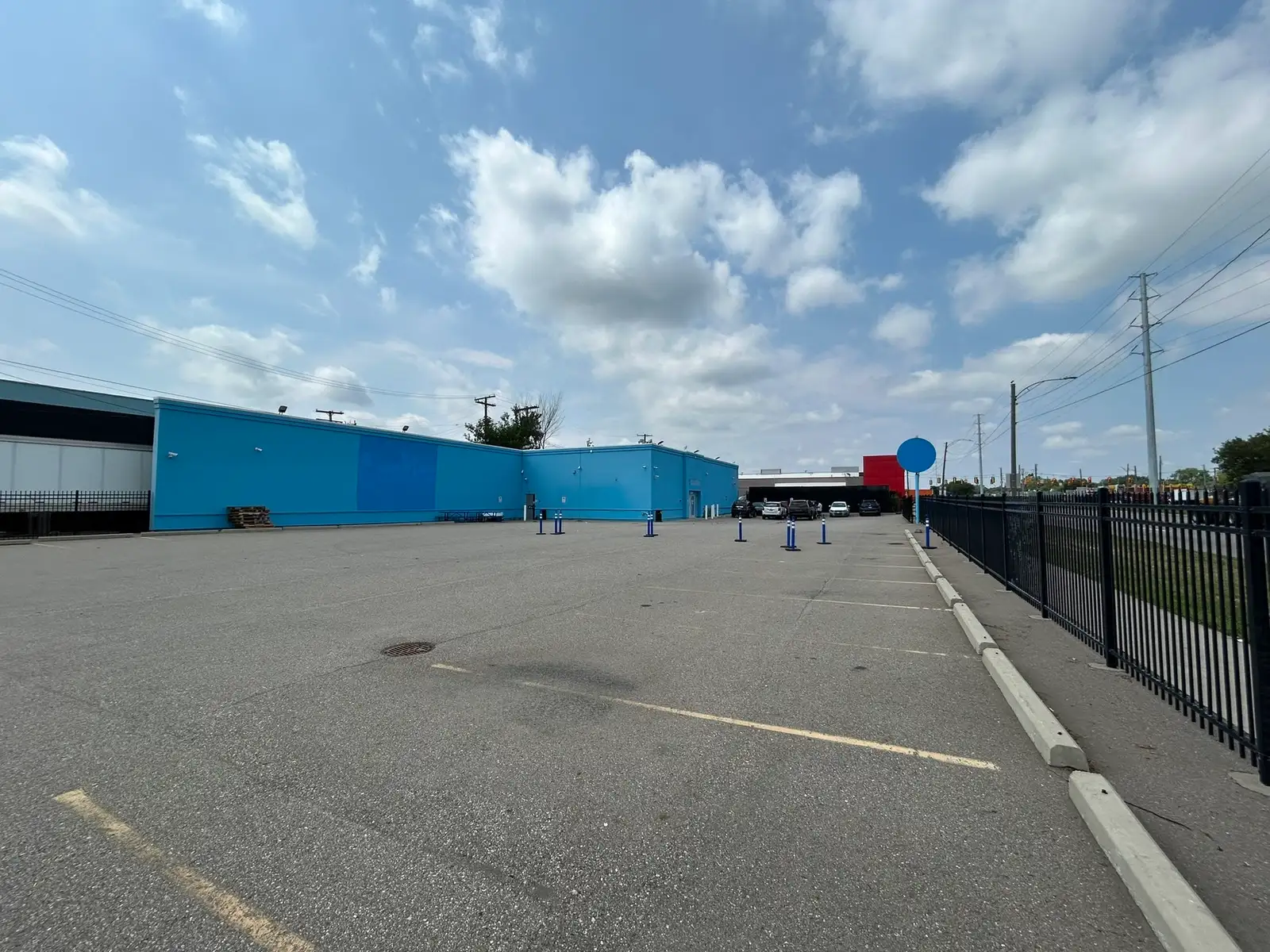 Detroit - Freestanding Retail/Industrial Building image 4