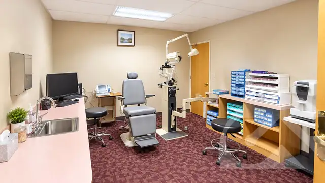 Medical Condo Unit thumbnail 3