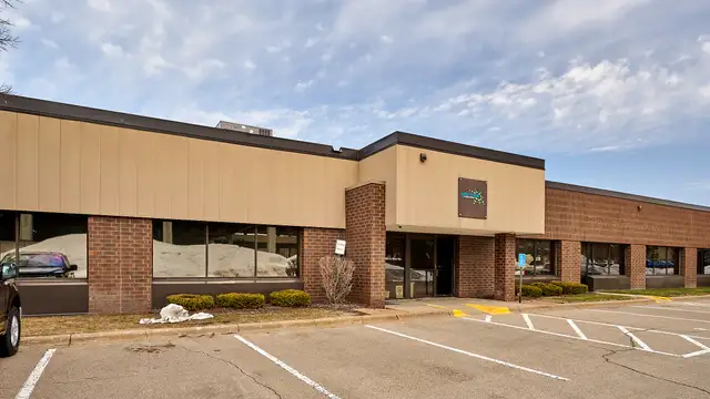 Burnsville Business Center thumbnail 3