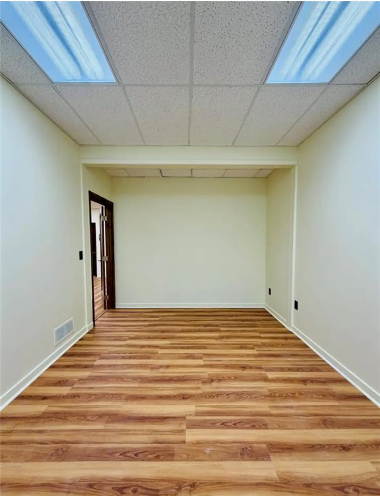 5880 N Canton Center Rd #455 image 9