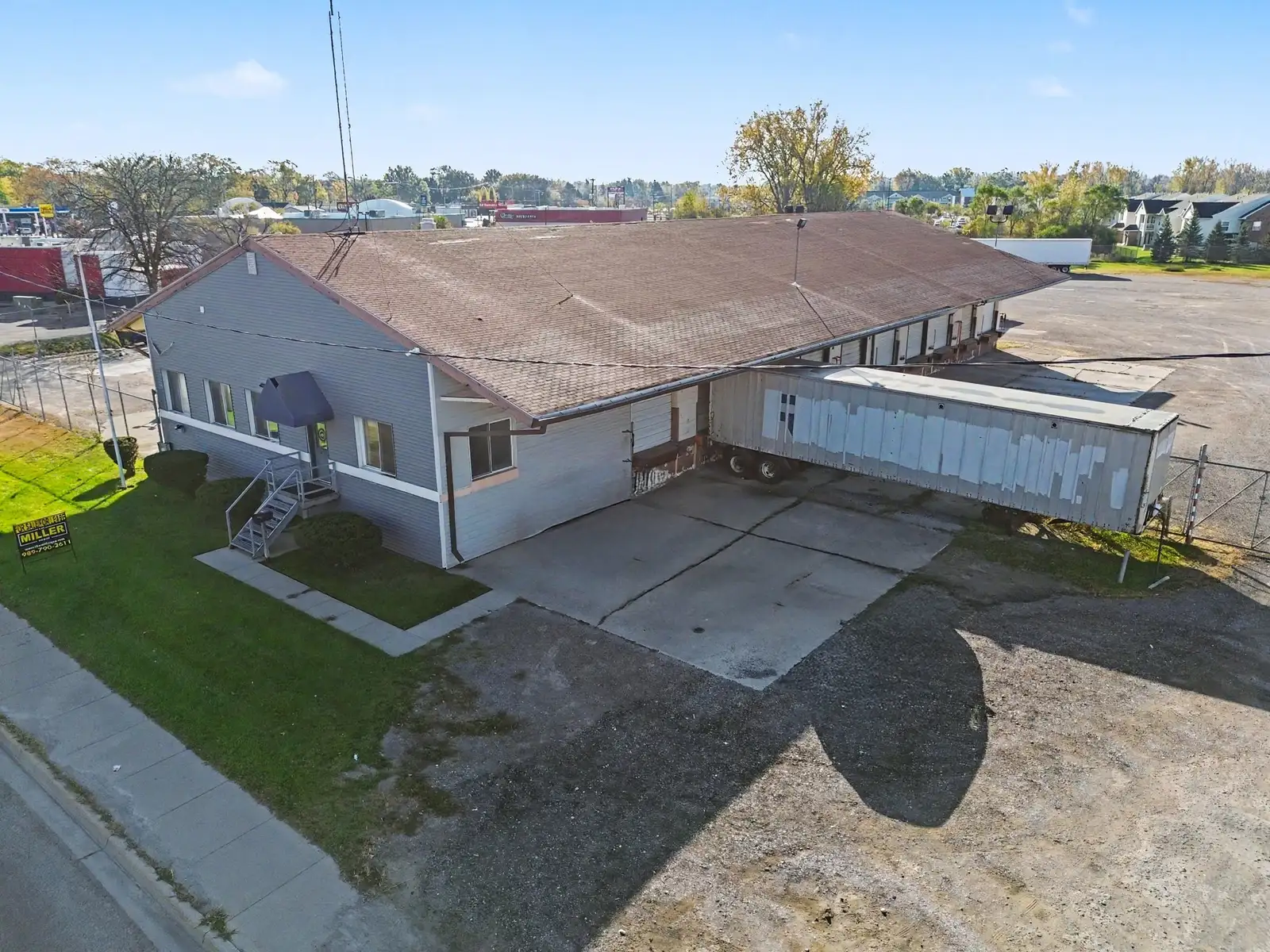 3770 Hess Ave image 13