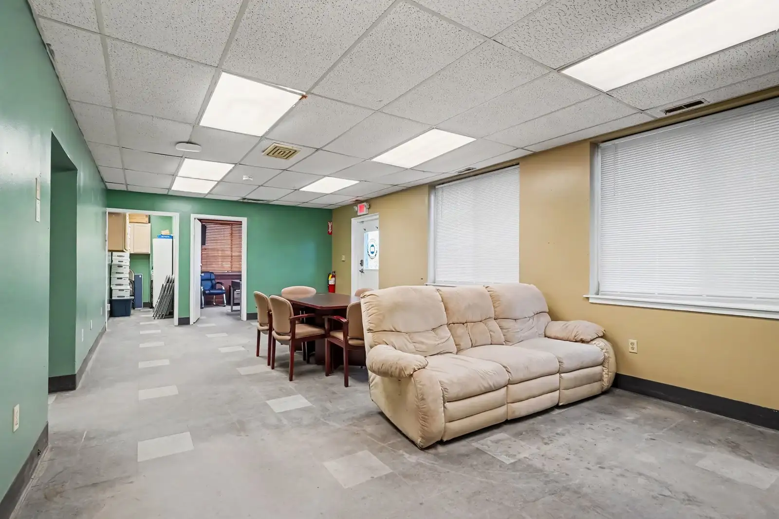 3770 Hess Ave image 6