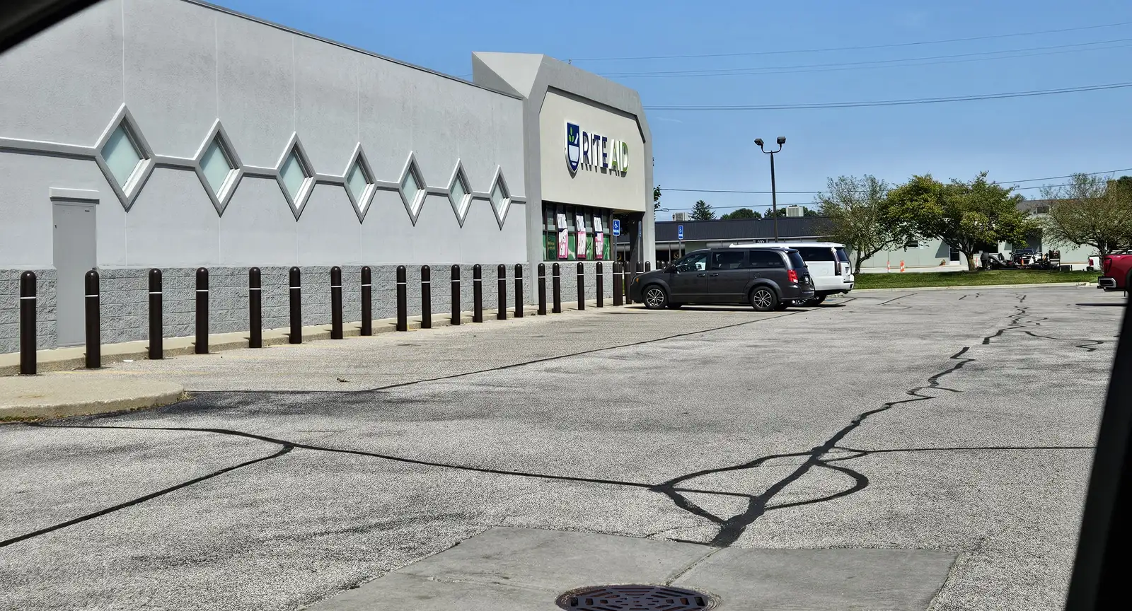 11,000 Sq Ft Retail image 17