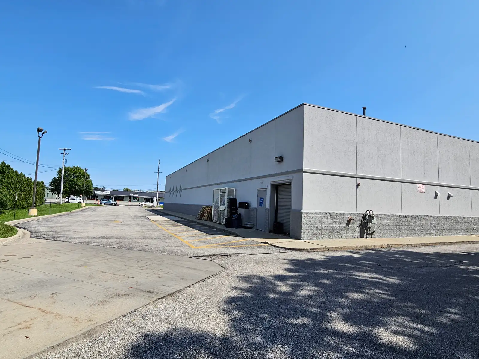 11,000 Sq Ft Retail image 20