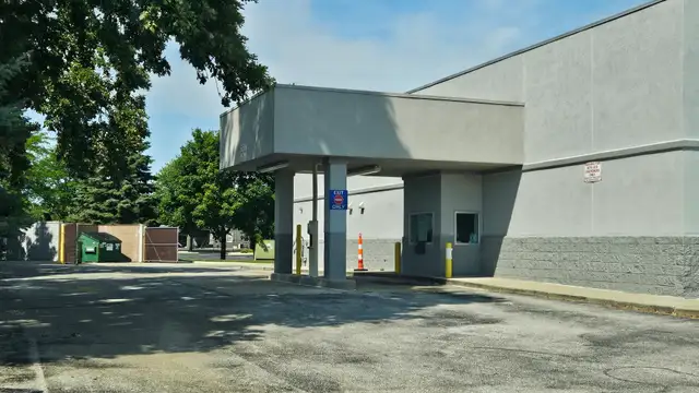 View image 18