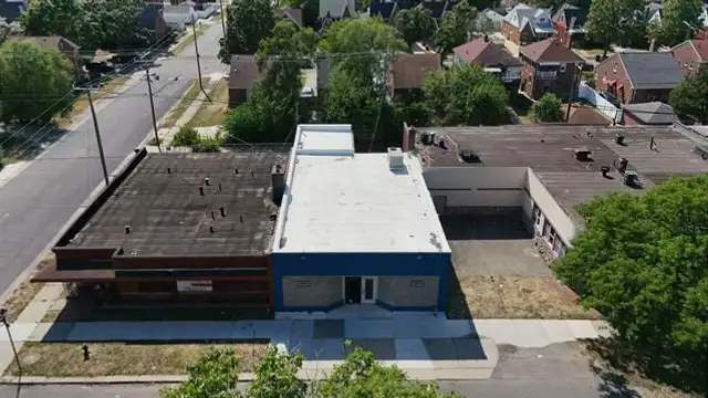16813 Wyoming Ave thumbnail 4