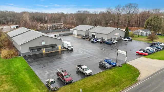 3319-3331 Dove Rd thumbnail 2