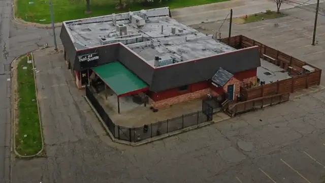 1090 Rochester Rd thumbnail 3