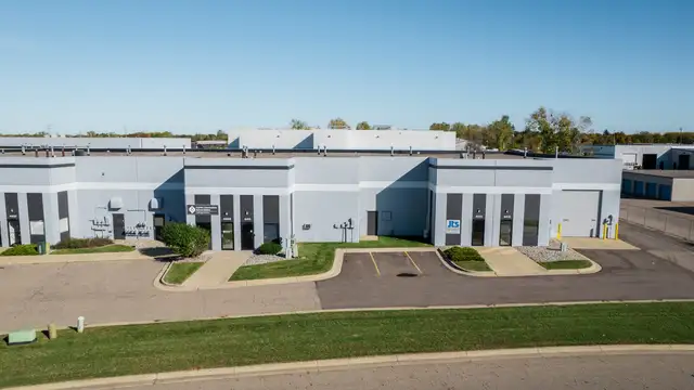 Westland Commerce Center thumbnail 4