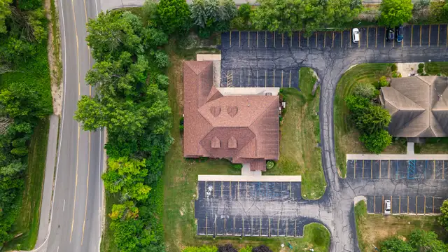 5015 North Royal Dr thumbnail 5