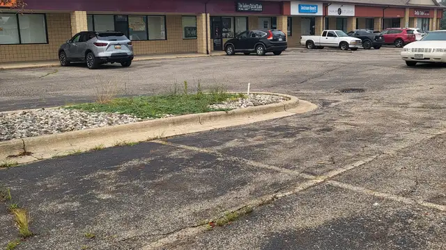 4625 E Willoughby Rd thumbnail 2