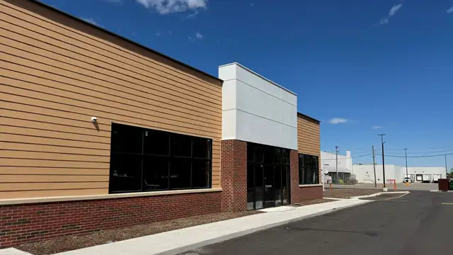 28732 Gratiot Ave thumbnail 3