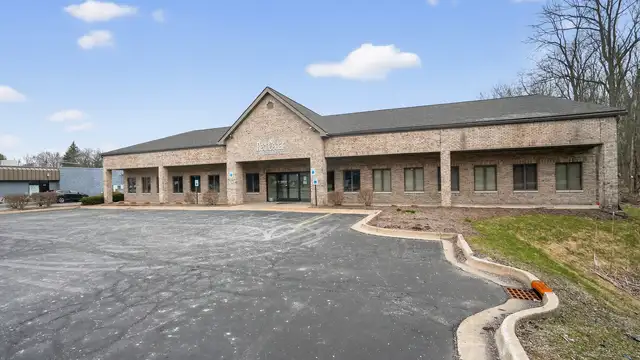 5668 Okemos Rd thumbnail 3