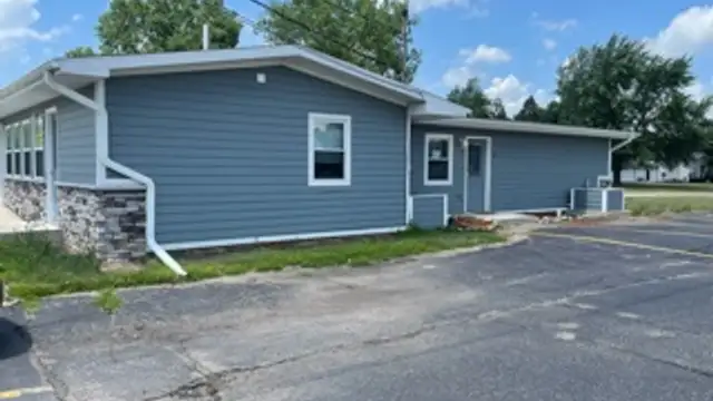 1465 S Main St thumbnail 3