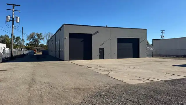 36401 Groesbeck Hwy thumbnail 4