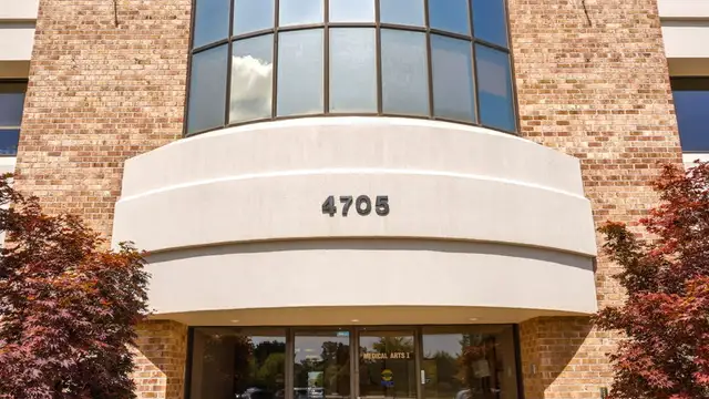 4705 Towne Centre Rd thumbnail 2