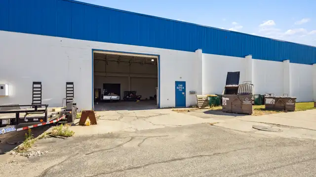 13,000 Square Foot Industrial, Retail, Office and Warehouse thumbnail 3