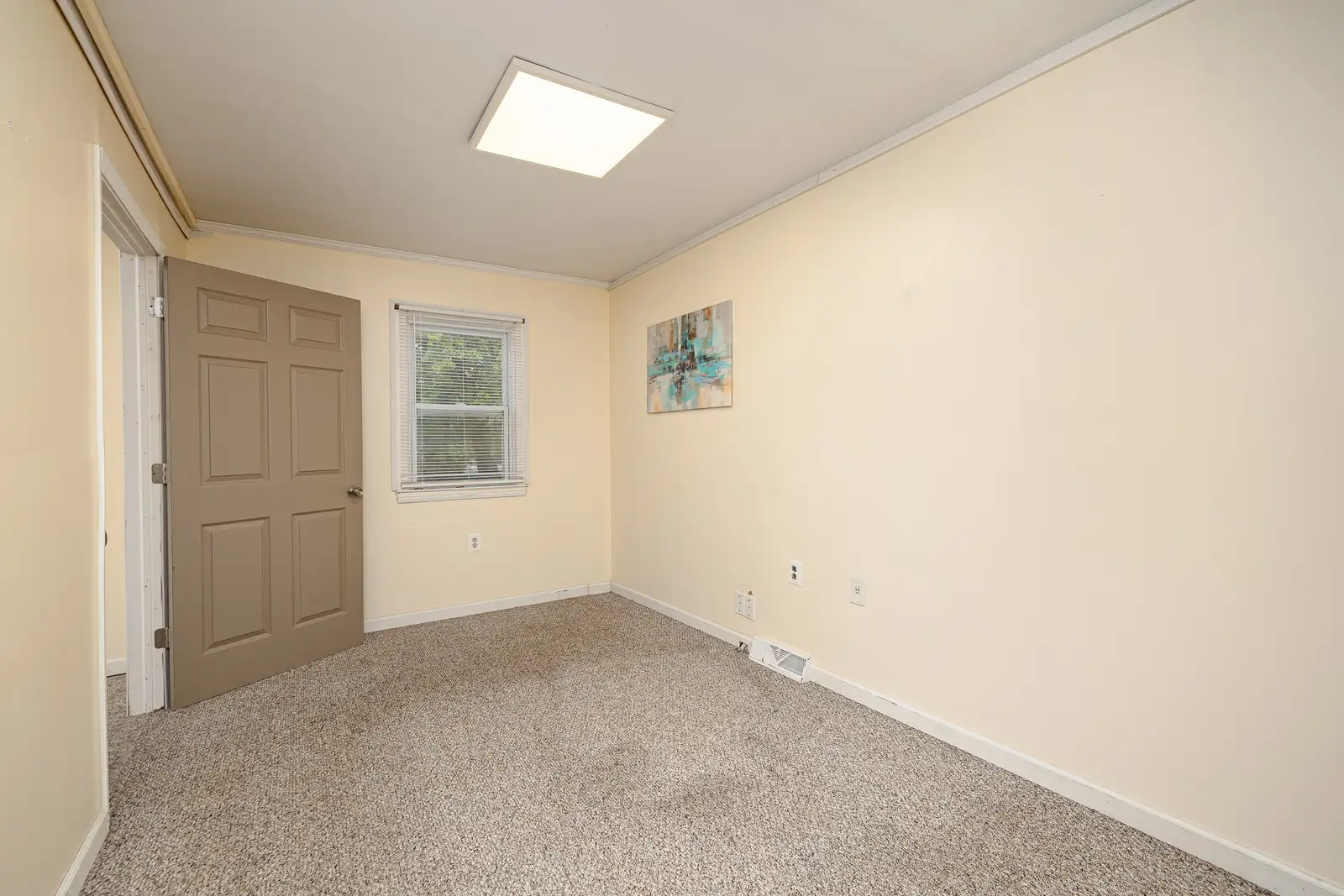 141 Ecorse Rd image 12