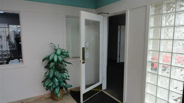 6105 W Pierson Rd thumbnail 3