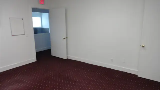 6105 W Pierson Rd thumbnail 5