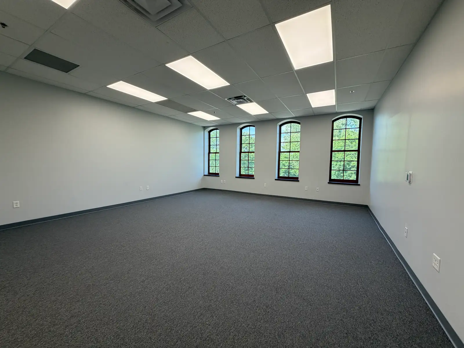 Suite 302 - Monument Park Office - Downtown Dexter for Lease