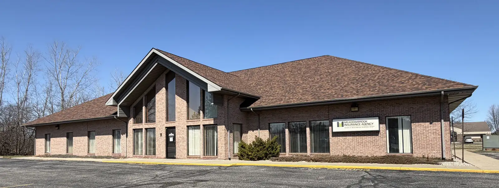 Professional Office Space Kochville Township CALL TRADEMARK COMMERCIAL GROUP AT 989-792-6400 image 1