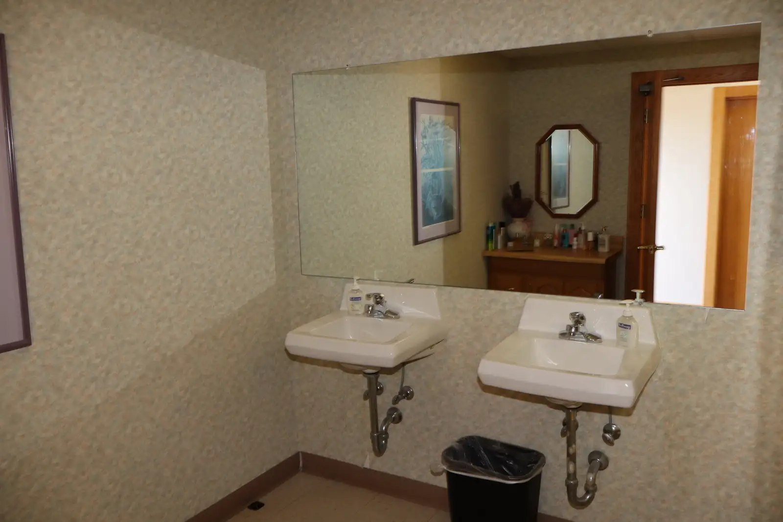 Professional Office Space Kochville Township CALL TRADEMARK COMMERCIAL GROUP AT 989-792-6400 image 28