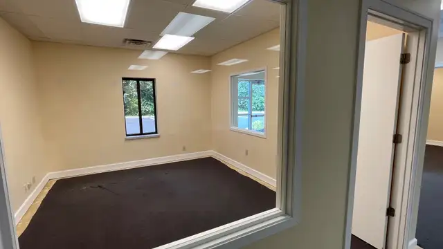 2,000 Office Lease thumbnail 5