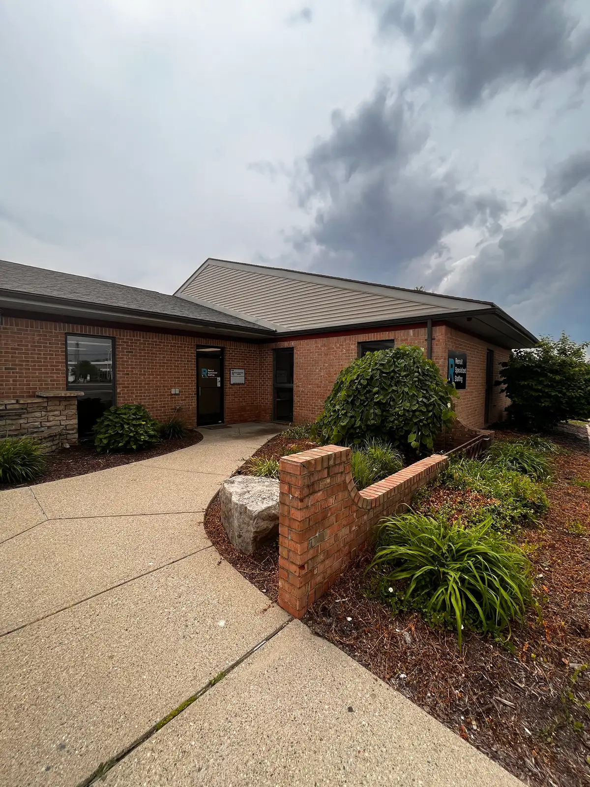 Great Updated Office Space at Jolly/Okemos Intersection image 3
