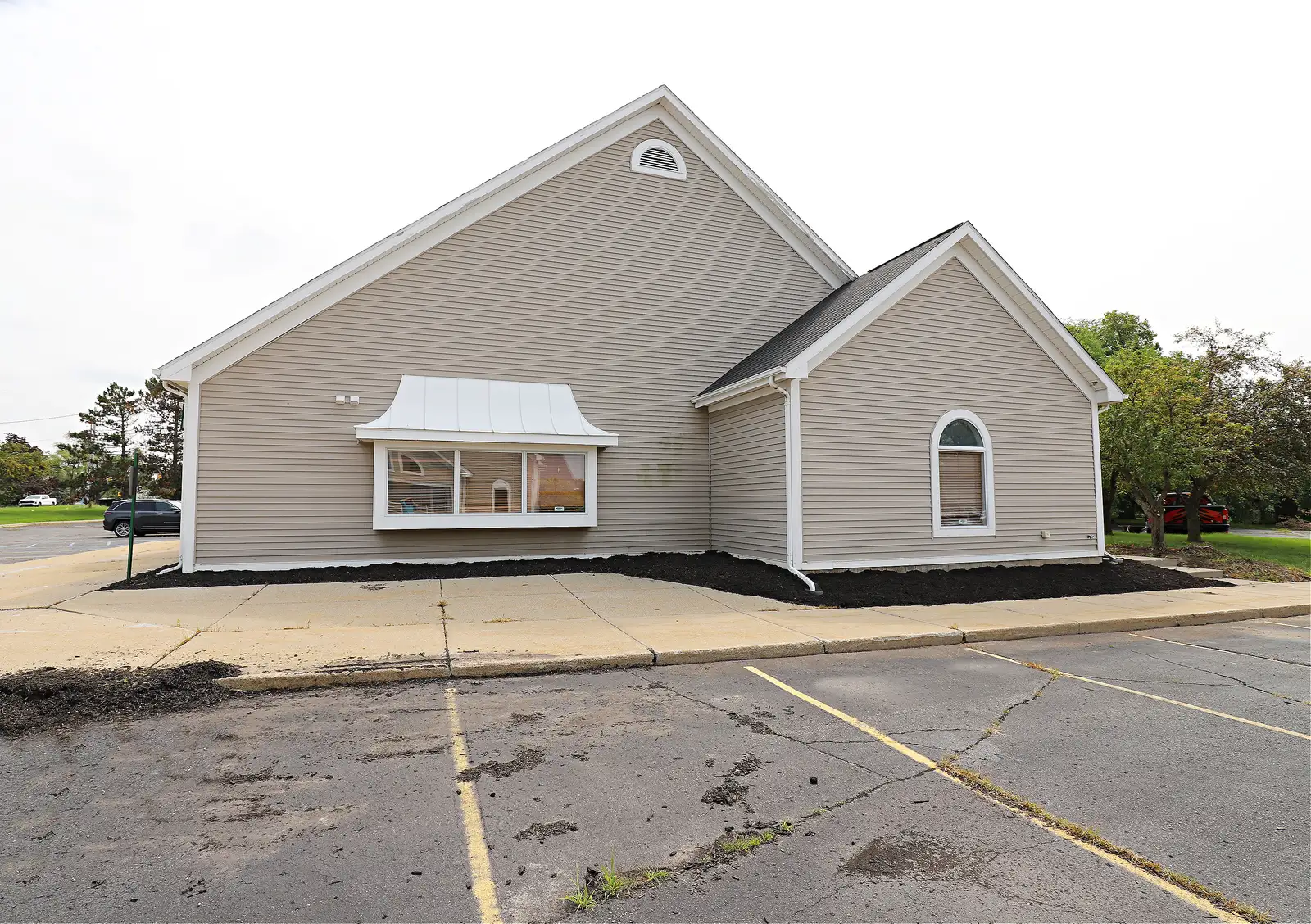 3535 Beecher Rd. (West) image 2