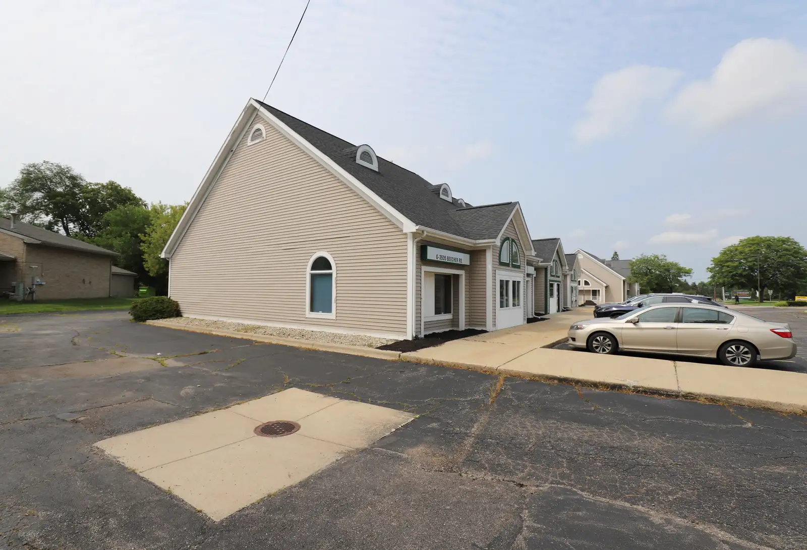 3535 Beecher Rd. (West) image 5