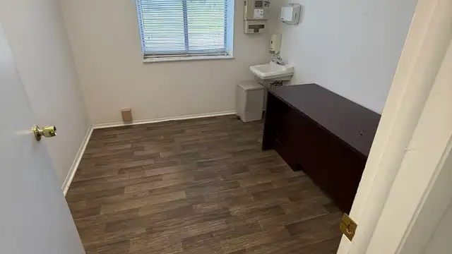 View image 11