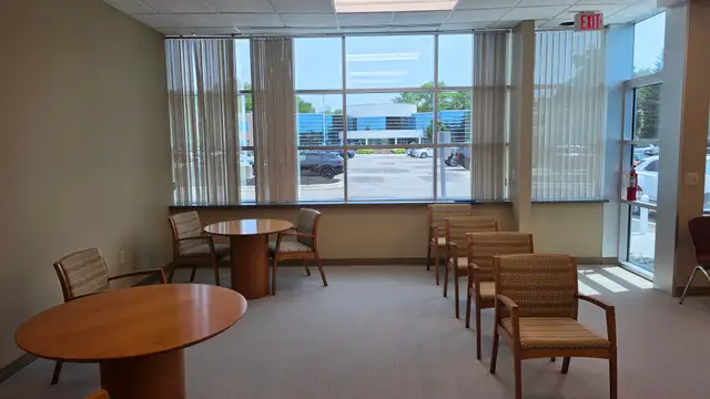 Grand Ridge High Visibility Office thumbnail 4