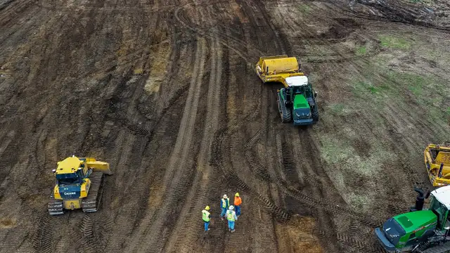 Five Mile Rd & Napier Rd thumbnail 2