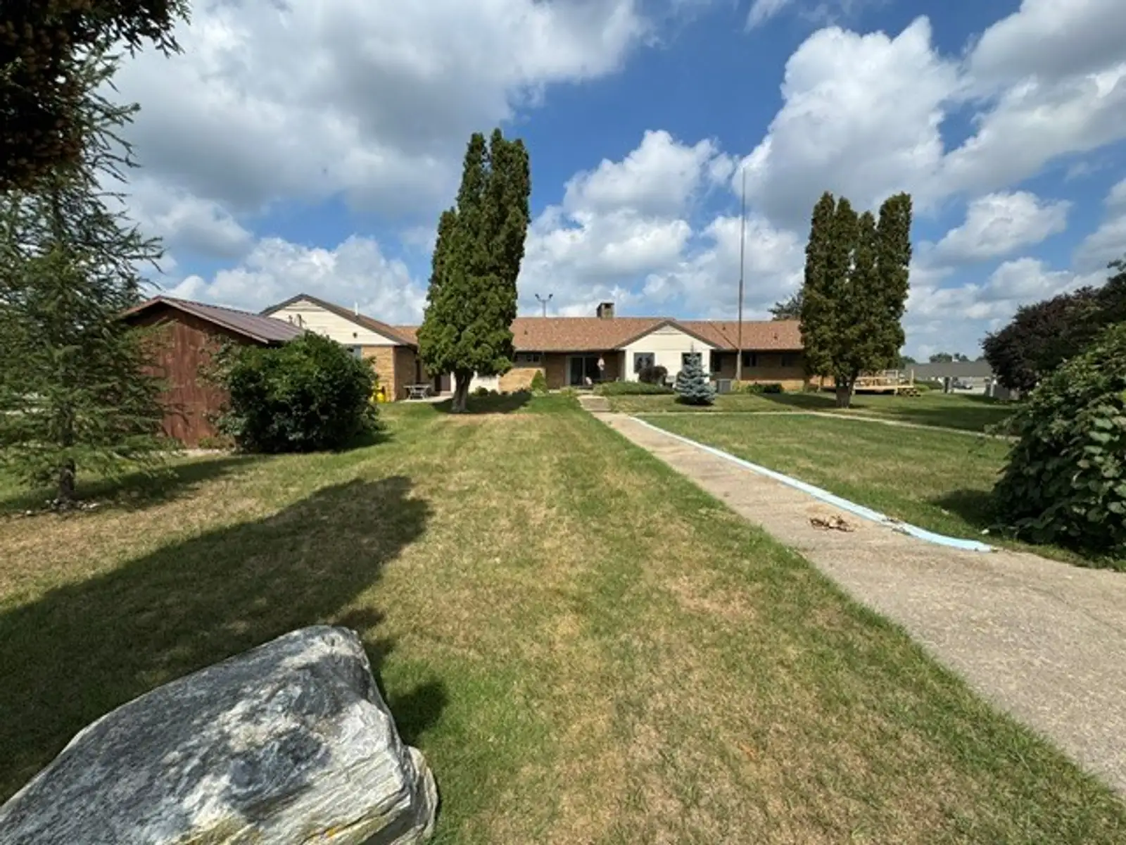2060 E Remus Rd image 7