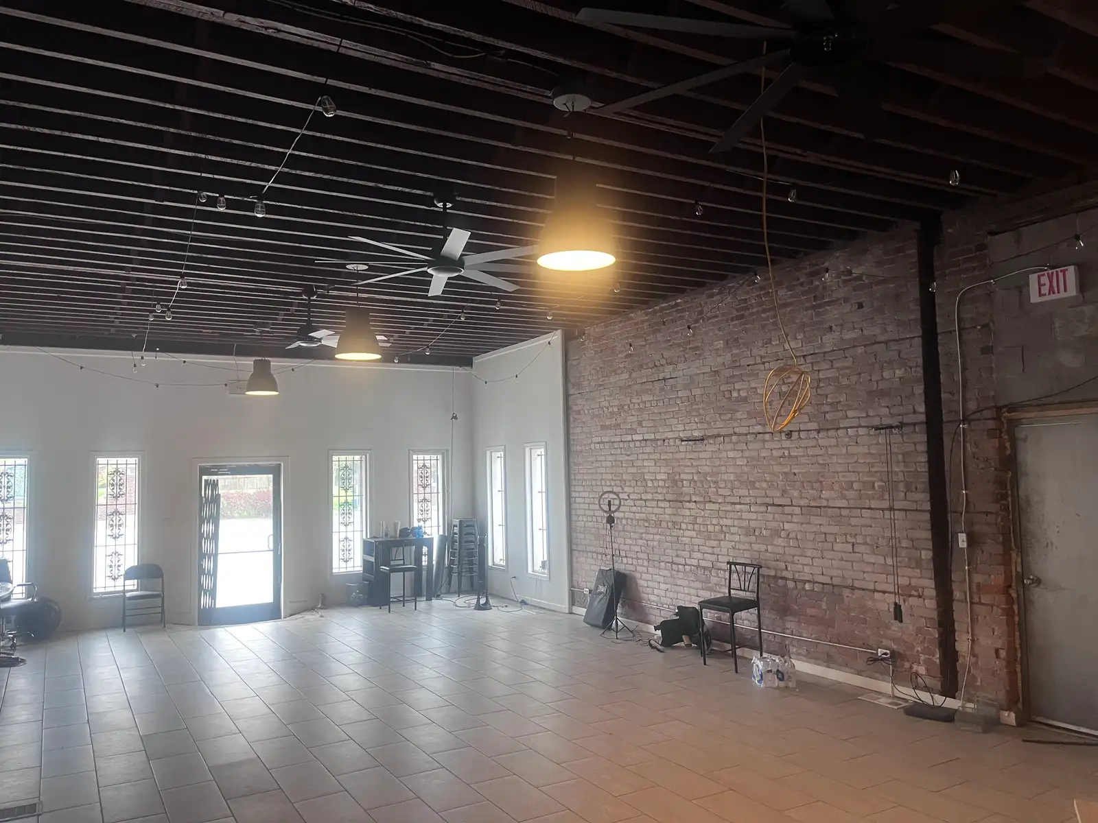 8296 Woodward Ave image 8