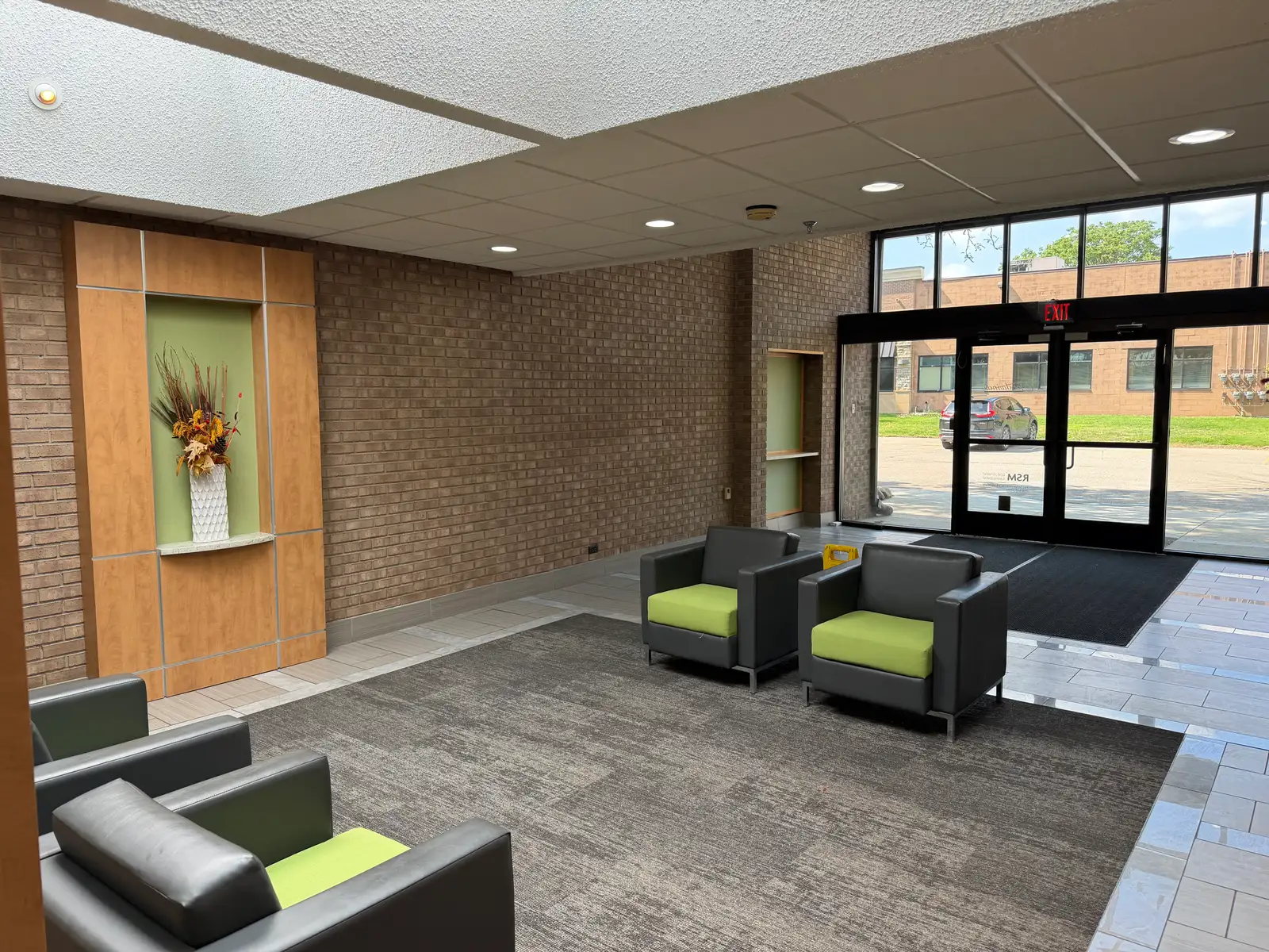 Woodwinds Office Park | 20270-20276 Middlebelt Road image 7