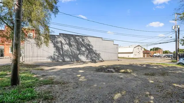 View image 18