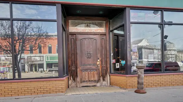 210 Huron Ave thumbnail 4