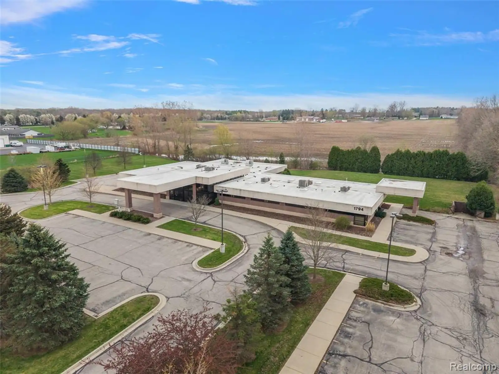 1794 N Lapeer Rd image 2