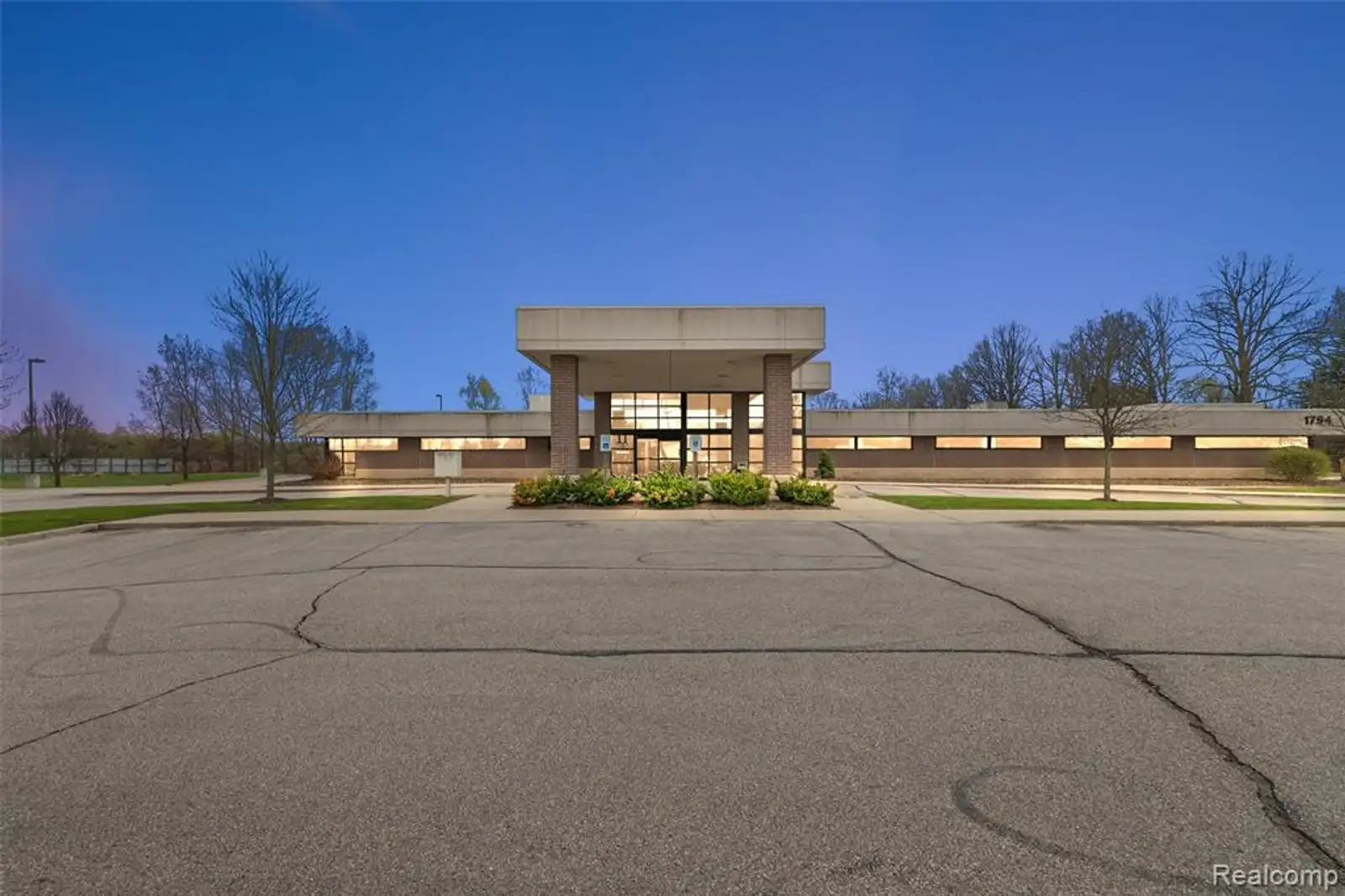 1794 N Lapeer Rd