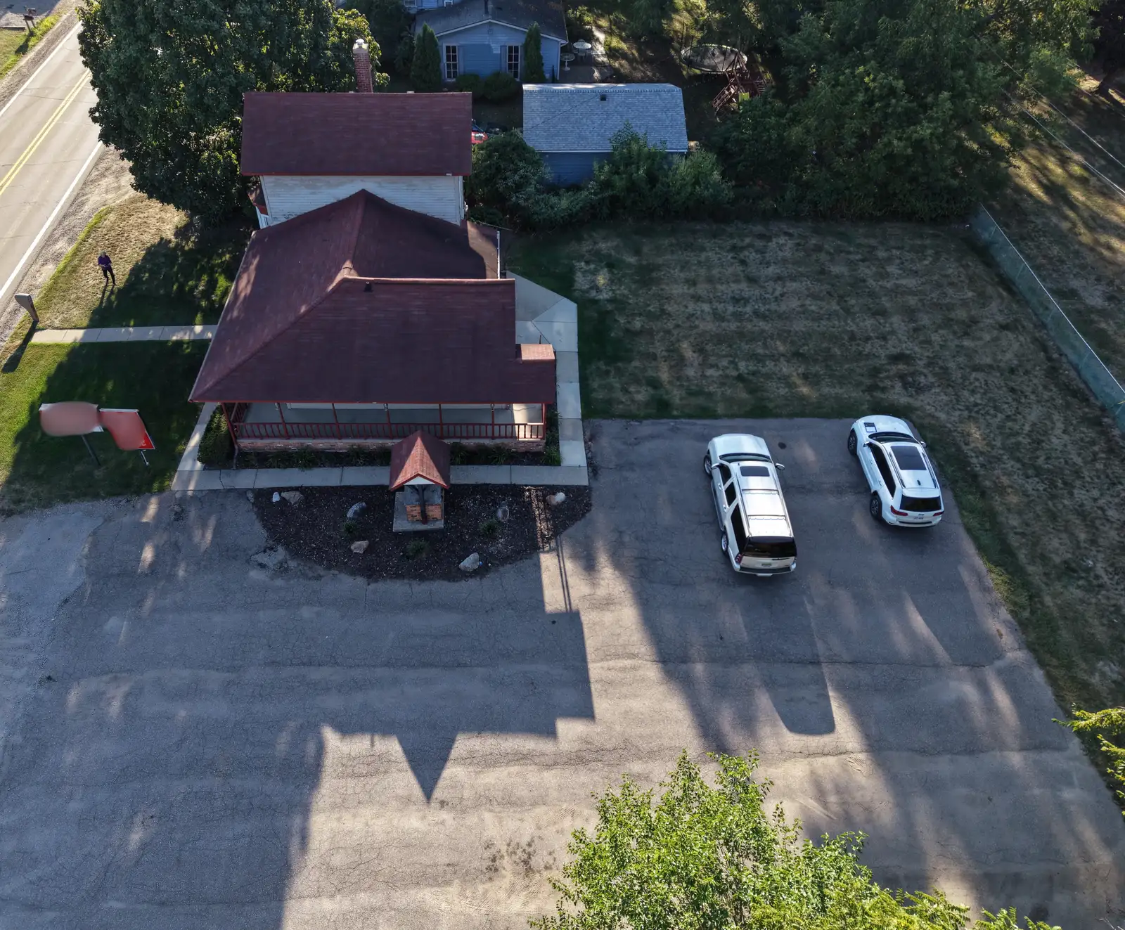 620 W Commerce Rd image 15
