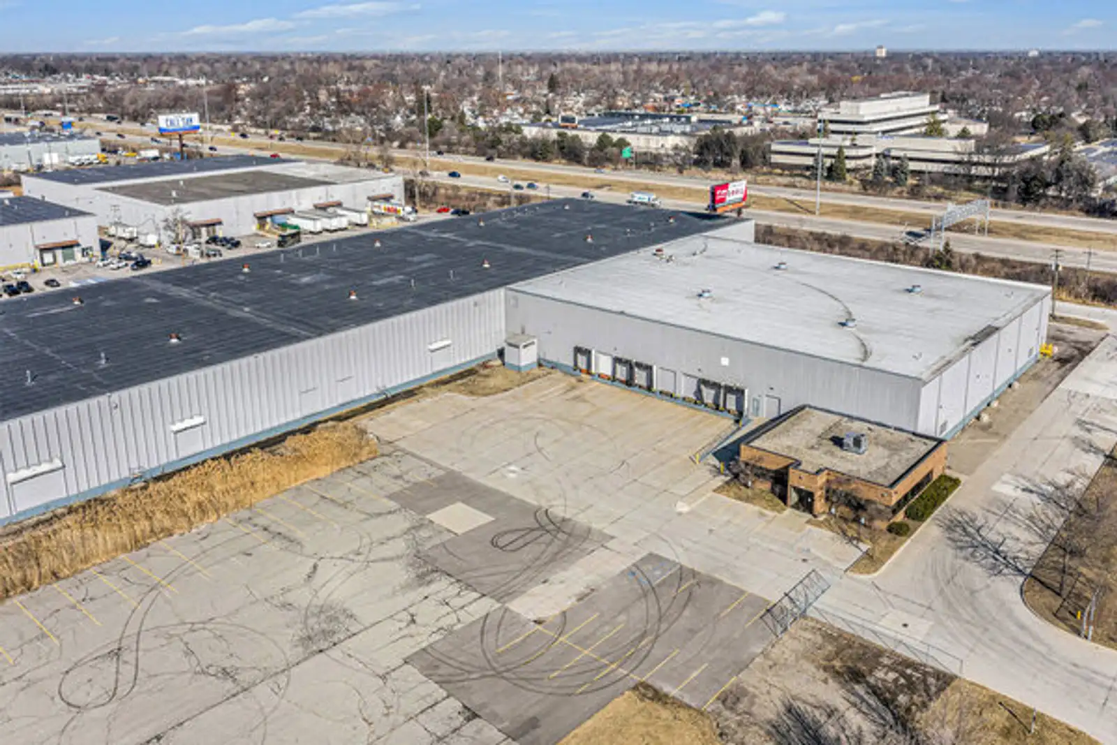 21000-21010 Trolley Industrial Dr