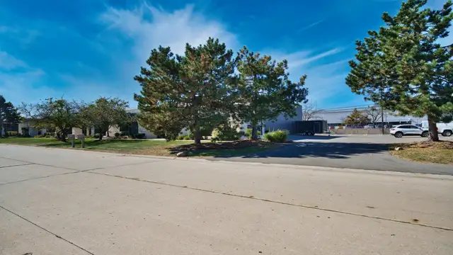 11897 Belden Ct thumbnail 4