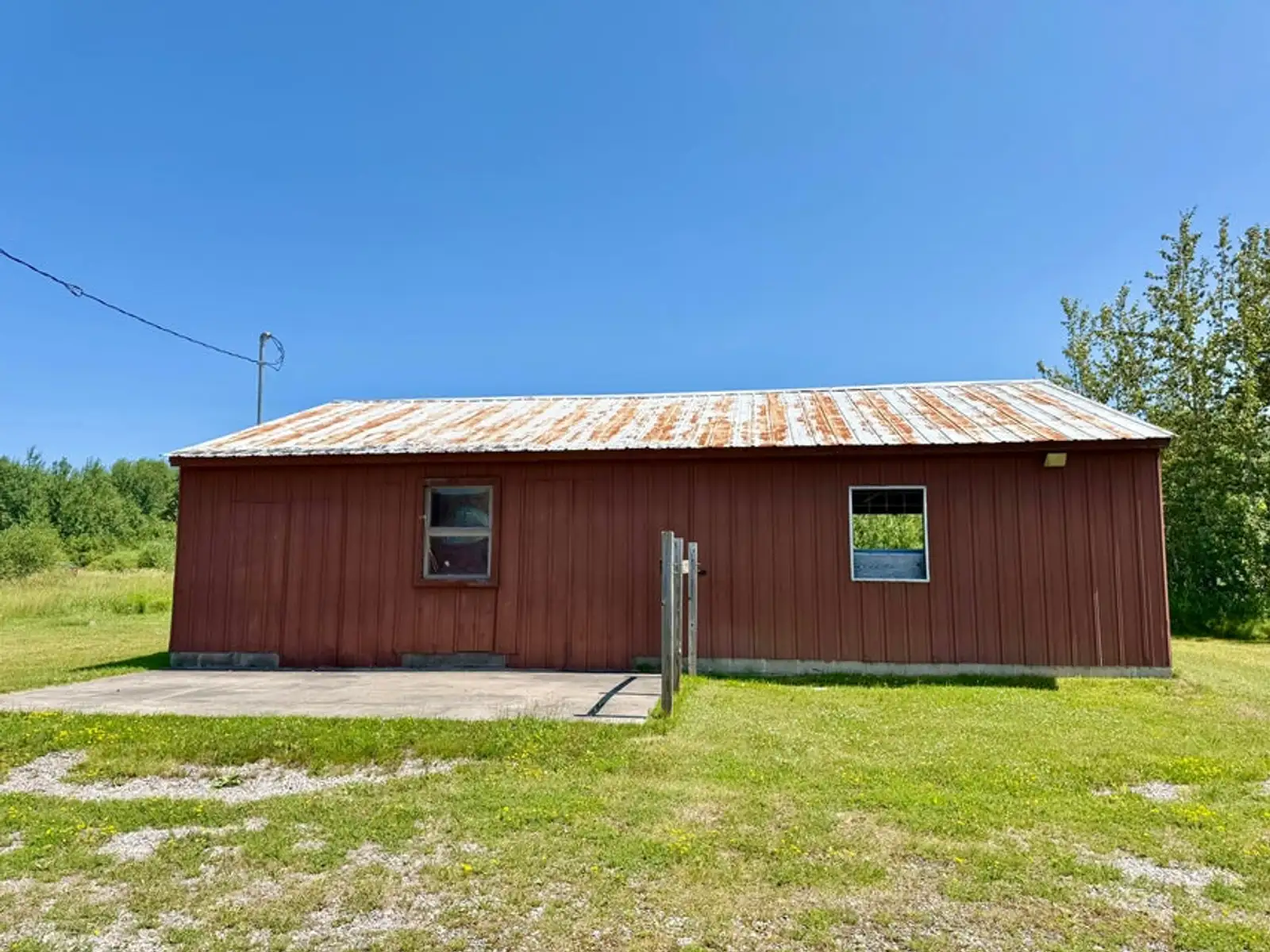 2879 Ashmun St image 5