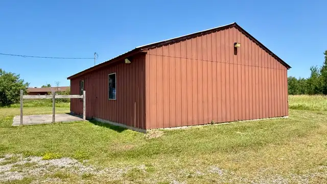 2879 Ashmun St thumbnail 4
