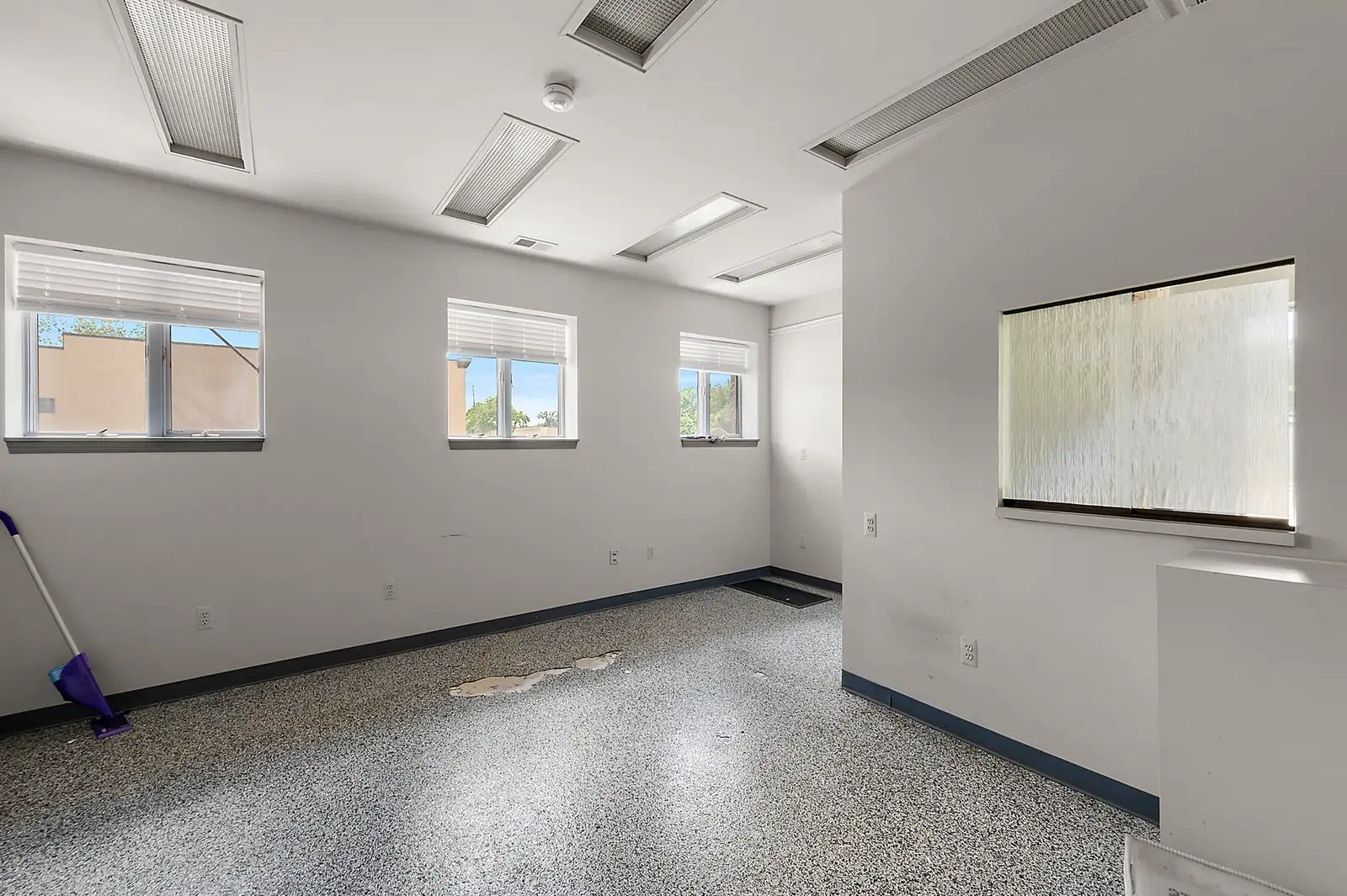 22108 Harper Ave image 6